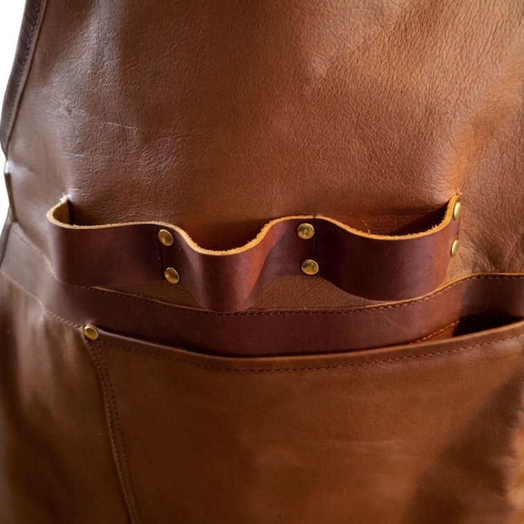 Apron Leather (NUEVO)